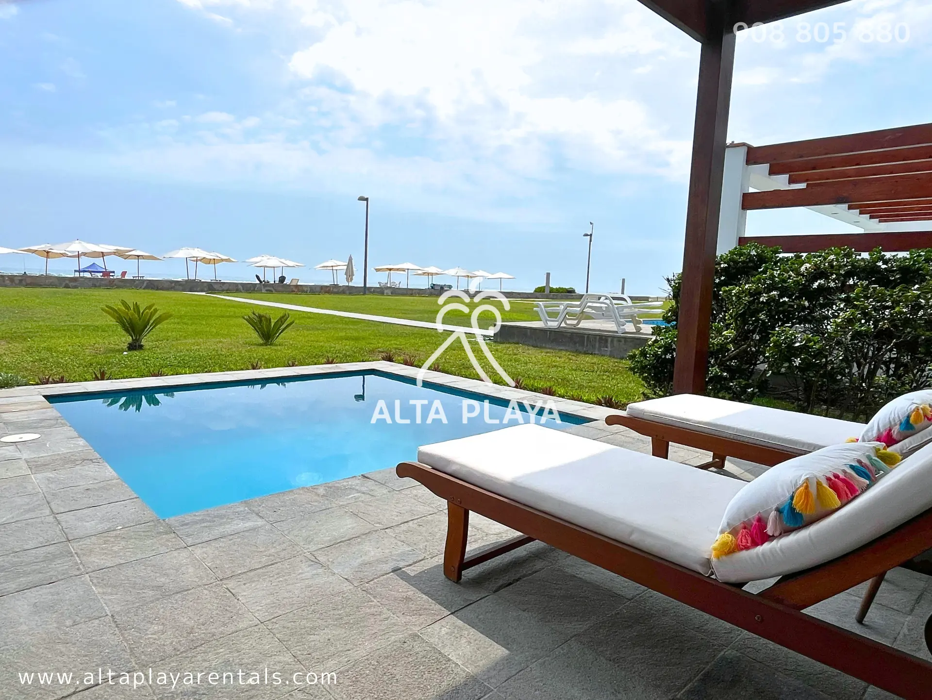 terraza con vista al mar (1) (1)